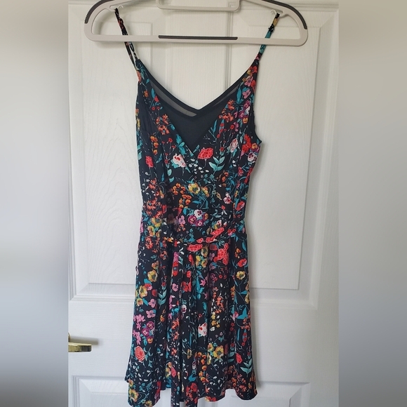 Floral Sleeveless Skort Dress - Picture 3 of 4